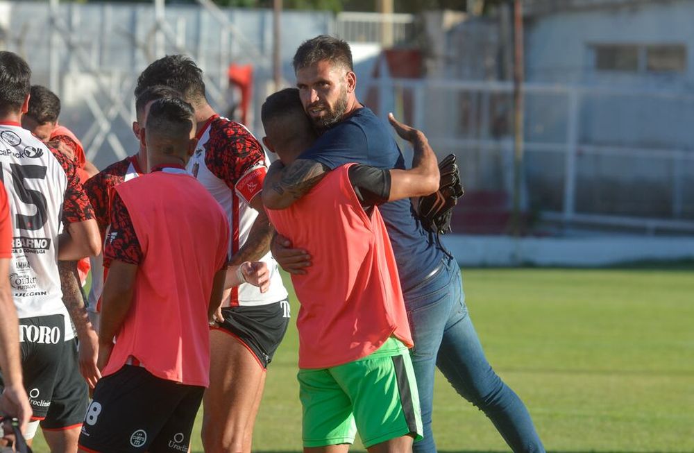 A UN PASO DE LA GLORIA. Matías Minich, el joven entrenador de 37 años se ilusiona con el ascenso y la posibilidad de dirigir a Fadep en el Torneo Federal A.