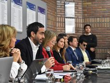 El ministro de Hacienda y Finanzas, Víctor Fayad, presentó el proyecto de reorganización del Instituto Provincial de Juegos y Casinos.&nbsp;