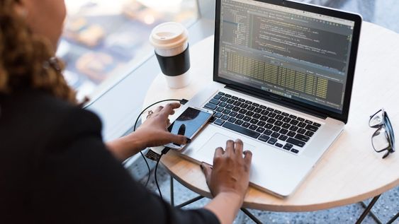 Cómo tener un empleo en el exterior