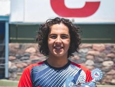 El mendocino Lautaro Arjona, de apenas 18 años, vuelve a poner a Mendoza en el mapa de la natación mundial: busca batir un nuevo récord en la Triple Corona Sudamericana de Aguas Abiertas.