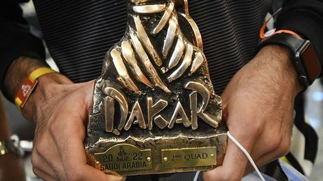 En el aeropuerto de Mendoza, Francisco Moreno, quien participó en el Rally Dakar de Arabia Saudita 2022, con el 2do puesto en la categoría cuatriciclo.  / José Gutiérrez - Los Andes