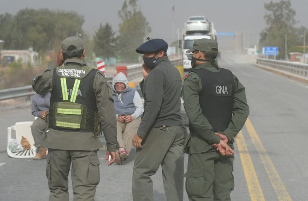 En los ingresos a San Luis harán test PCR y el costo lo pagarán quienes deseen ingresar a esa provincia. Ignacio Blanco / Los Andes