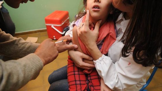 .Cerraron la guardería que funciona dentro del Notti por casos de tos convulsa