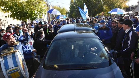El Tomba publicó un descargo y se desligó del multitudinario adiós al Loco Julio