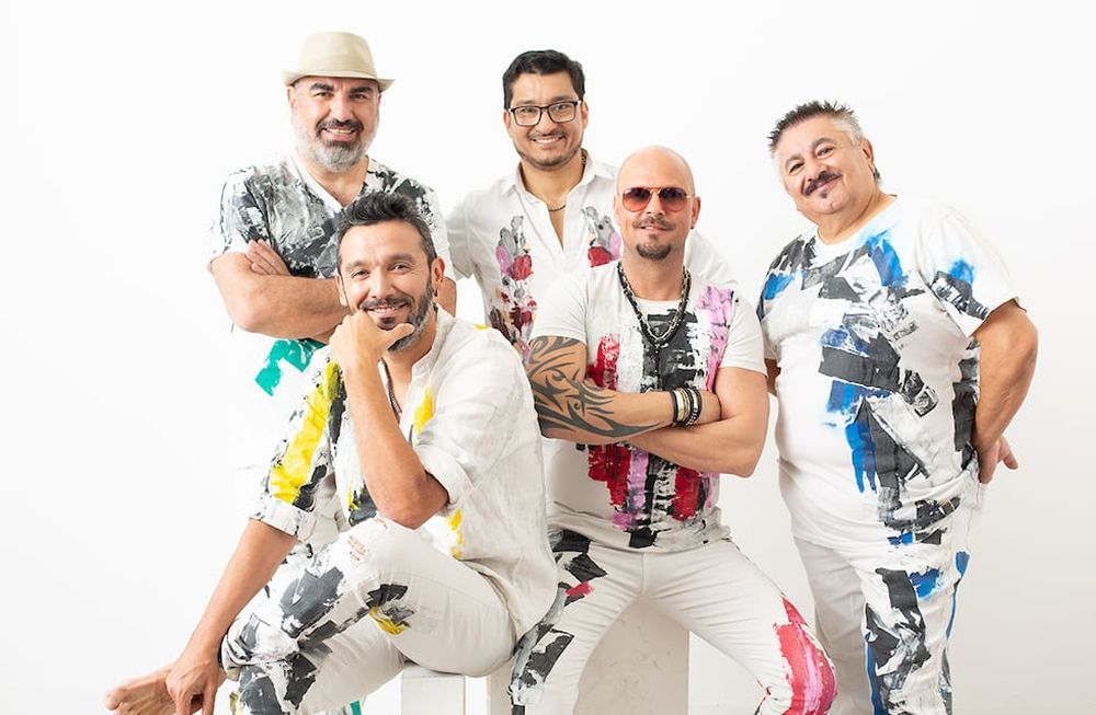 LOS TEKIS.
