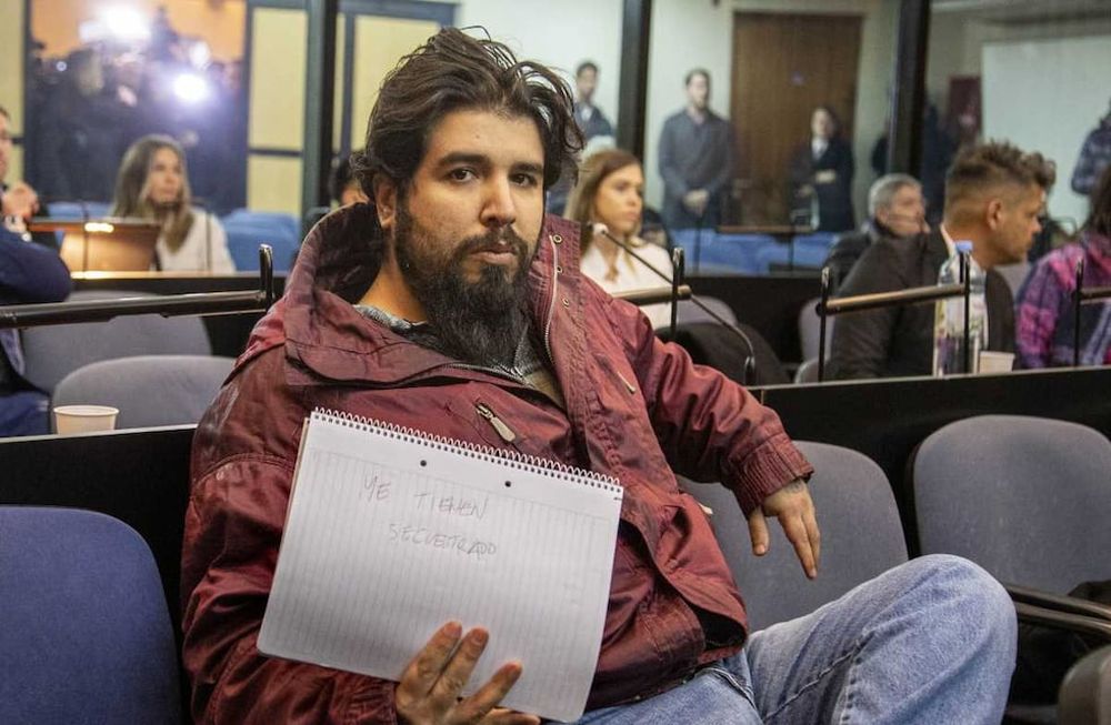Condenaron a 4 años de prisión a Fernando Sabag Montiel por tenencia y distribución de pornografía infantil.