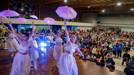 Maipú inauguró el ciclo lectivo 2024 de sus más de 40 centros y espacios culturales. Foto: Maipú Municipio.
