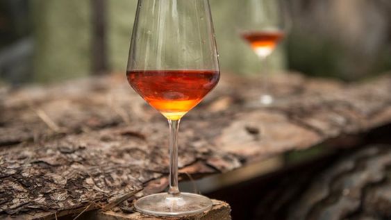 Podríamos decir que el naranja es el color de moda. Esta tendencia que se viene observando ya desde hace algunos años en los principales países vitivinícolas de Europa / Gentileza