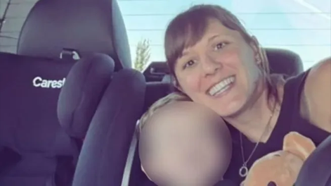 Falleció la beba nacida tras el trágico fallecimiento de su madre en una exposición de dinosaurios