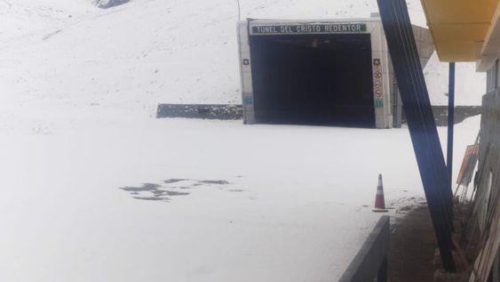 Después de 18 días, habilitan el paso Cristo Redentor sólo a vehículos desde Chile