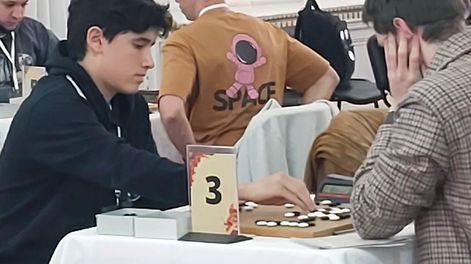 Manuel Sarrouf integra el equipo argentino Los Gorriones. Por segundo año viajará a China a competir en el torneo internacional. Está juntando donaciones en la app Cafecito