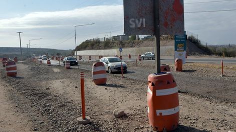 Los Andes | 02 Junio 2022 Sociedad Continúan las obras en la Ruta Provincial 82  Panamericana en el departamento Luján de Cuyo. Foto: Orlando Pelichotti