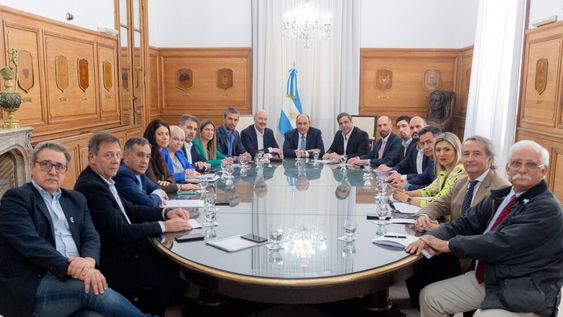 Reunión de Guillermo Francos con diputados de La Libertad Avanza