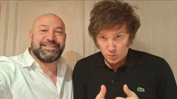 Diego Spagnuolo, extitular de la Agencia Nacional de Discapacidad, junto a Javier Milei.