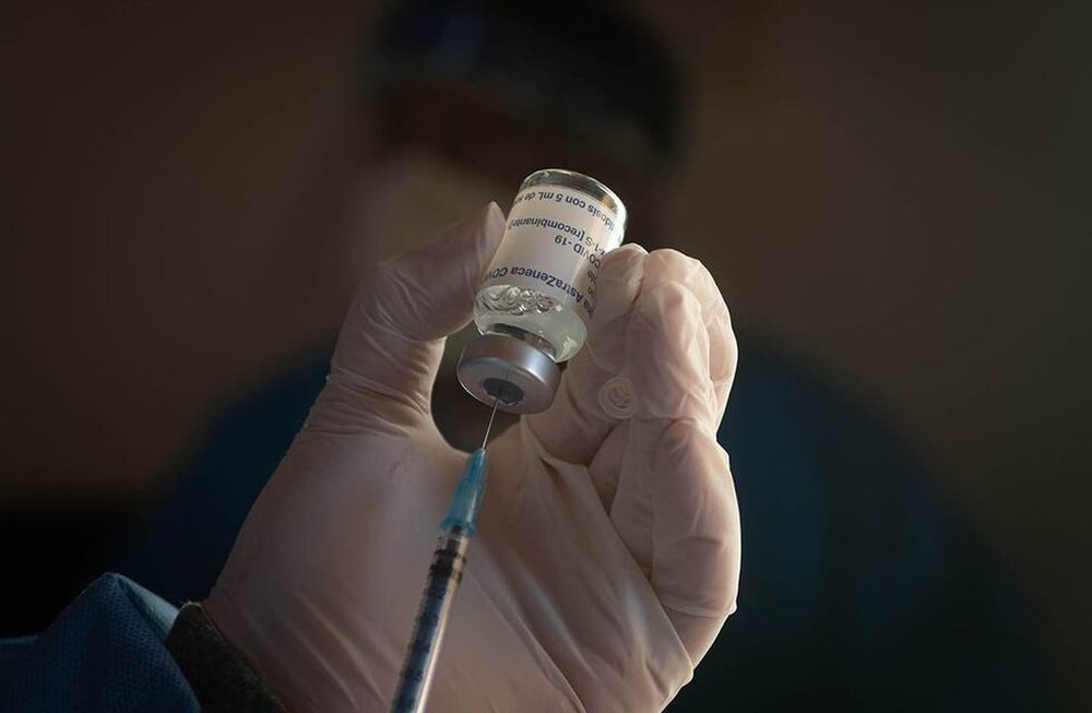 La nueva vacuna Oxford/AstraZeneca protegería contra la nueva mutación de coronavirus. / Foto: Ignacio Blanco