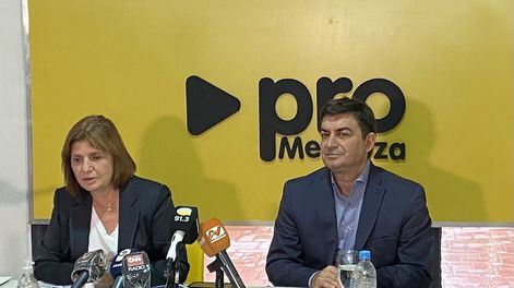 Los Andes | La presidenta del PRO Patricia Bullrich junto a otros dirigentes, no resolvieron la situación del Pro mendocino para las elecciones provinciales.