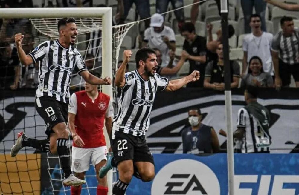 El Rojo de Eduardo Domínguez cayó por 2-1 ante el elenco brasileño como visitante por la primera fecha del Grupo G del torneo continental. / Gentileza.