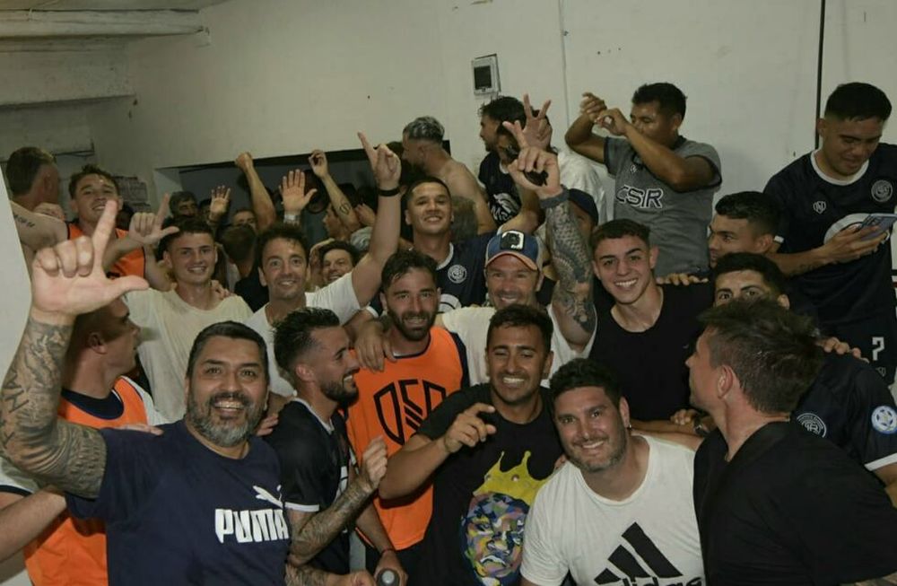 Independiente Rivadavia le ganó al Deportivo Maipú y jugará la final por el primer ascenso / Orlando Pelichotti.