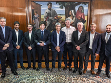 El Gobierno anunció que el 2025 terminó con superávit fiscal