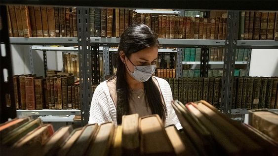 Existe la expresión “darse un hartazgo de algo”, equivalente a “hacer una tarea con exceso”: “En estas vacaciones, se dio un hartazgo de lectura”. / Foto: Ignacio Blanco / Los Andes