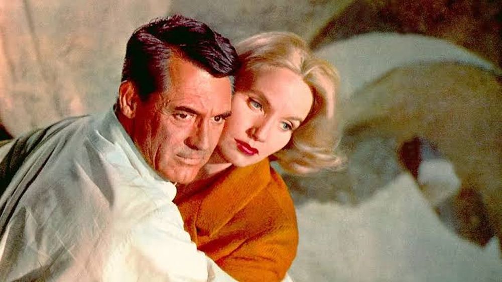 Eva Marie Saint se convirtió en una chica Hitchcock al protagonizar la pelicula North by Northwest junto a Cary Grant.