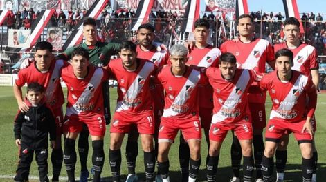 En el once inicial del Cruzado no estará Misael Tarón, expulsado frente a Güemes. Lo sustituirá Patricio Ostachuk.