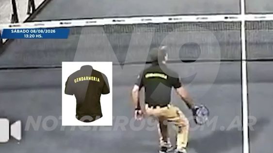 Denuncian que gendarmes jugaron al pádel mientras custodiaban un predio allanado por una causa de lavado.