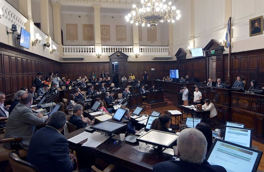 Sin foto: quiénes son los principales candidatos para la Legislatura provincial