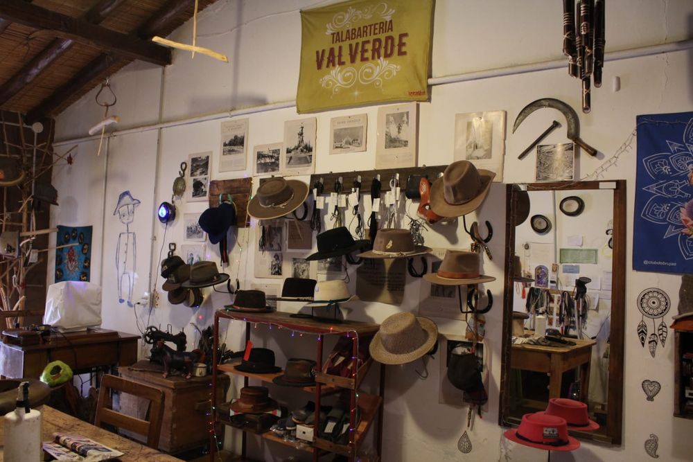 The workshop operates in the same garage where his grandfather owned the historic and renowned Valverde Saddlery.