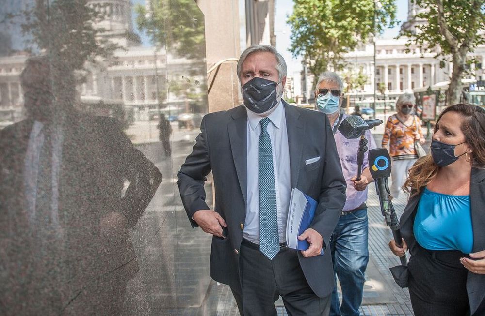 Julio Conte Grand ingresa a la comisión Bicameral de Inteligencia del congreso para declarar por la causa de espionaje  gestapo  . Foto Federico Lopez Claro