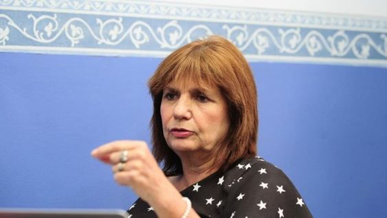 Patricia Bullrich ratificó en Twitter sus acusaciones contra González García