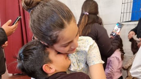 Jazmín falleció luego de ser atropellada, mientras que Renzo continúa internado