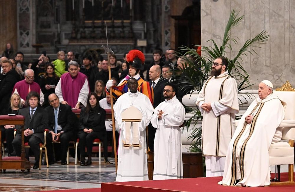 Vatican City (Vatican City State (holy See)), 11/02/2024.- Pope Francis (R) celebrates a Holy Mass for Canonization of Maria Antonia of Saint Joseph de Paz y Figueroa in Saint Peters Basilica, Vatican City, 11 February 2024. On the anniversary of the first apparition of the Blessed Virgin Mary in Lourdes, Pope Francis canonized Maria Antonia of Saint Joseph de Paz y Figueroa, also known as Mama Antula, the founder of the House for Spiritual Exercises of Buenos Aires. (Papa) EFE/EPA/CLAUDIO PERI