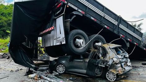Los Andes | Al menos 38 muertos tras un accidente múltiple en Brasil.