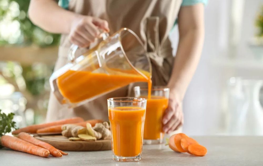 El jugo de zanahoria es ideal para tu cuerpo porque también mejora la digestión.