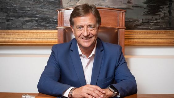 Entrevista al gobernador de Mendoza Rodolfo Suarez, realizada en su despacho donde reflexiona sobre sus cuatro años de gestión. Foto: Ignacio Blanco / Los Andes