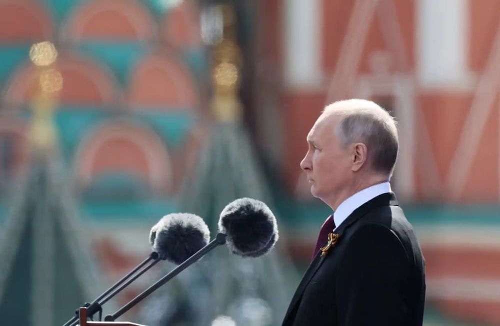 El presidente de Rusia, Vladimir Putin, durante el desfile militar en la Plaza Roja por el Día de la Victoria. 9 de mayo de 2023.