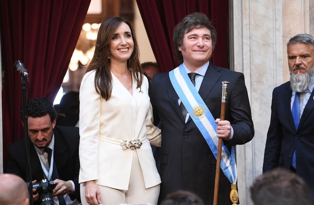Javier Milei, presidente de la Nación, junto a su vice, Victoria Villarruel. Senado
