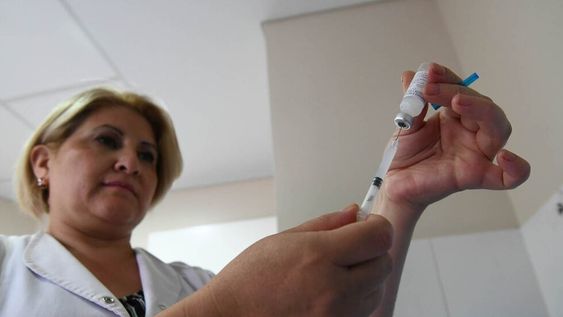 Mendoza iniciará formalmente hoy la campaña de vacunación antigripal gratuita para mayores de 65 años y grupos de riesgo. | Foto: José Gutiérrez / Los Andes