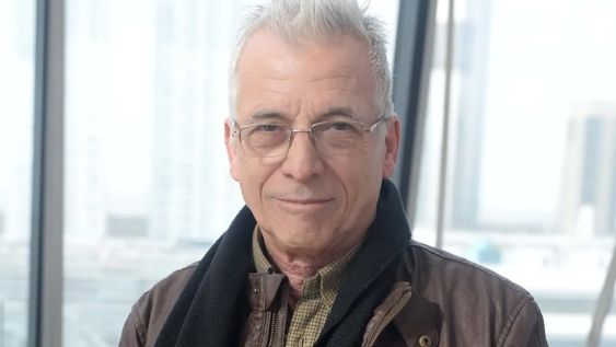 Gerardo Romano hizo una nota para “Intrusos” y ¡no se puso ropa!