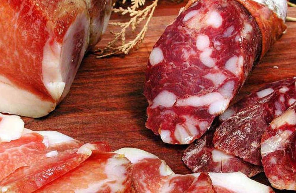 Para evitar el riesgo de contraer triquinosis se deben tener ciertas precauciones al momento de la producción, como también del consumo