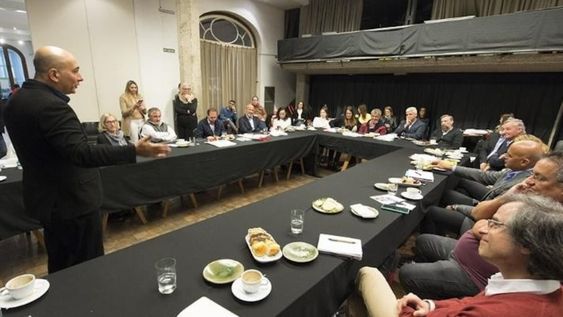 18 expertos reunidos por TENDIEZ Lab para abordar el trabajo en espacios de bienestar