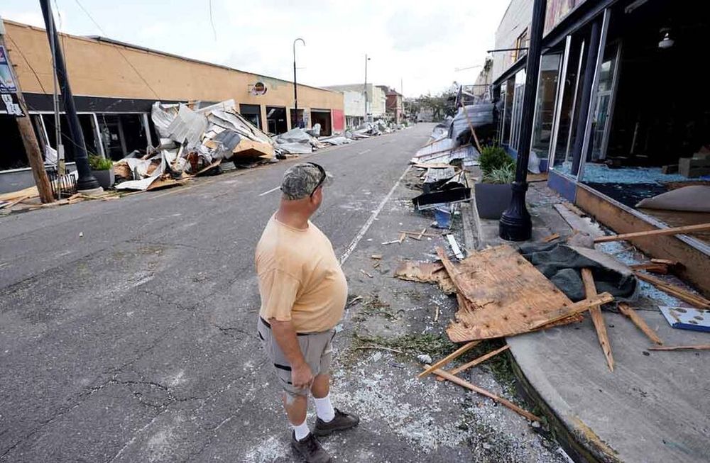 El hombre asegura haber viajado en el tiempo, desde 2090, y que el domingo habrá un huracán de una intensidad sin precedentes. - Imagen ilustrativa / AP