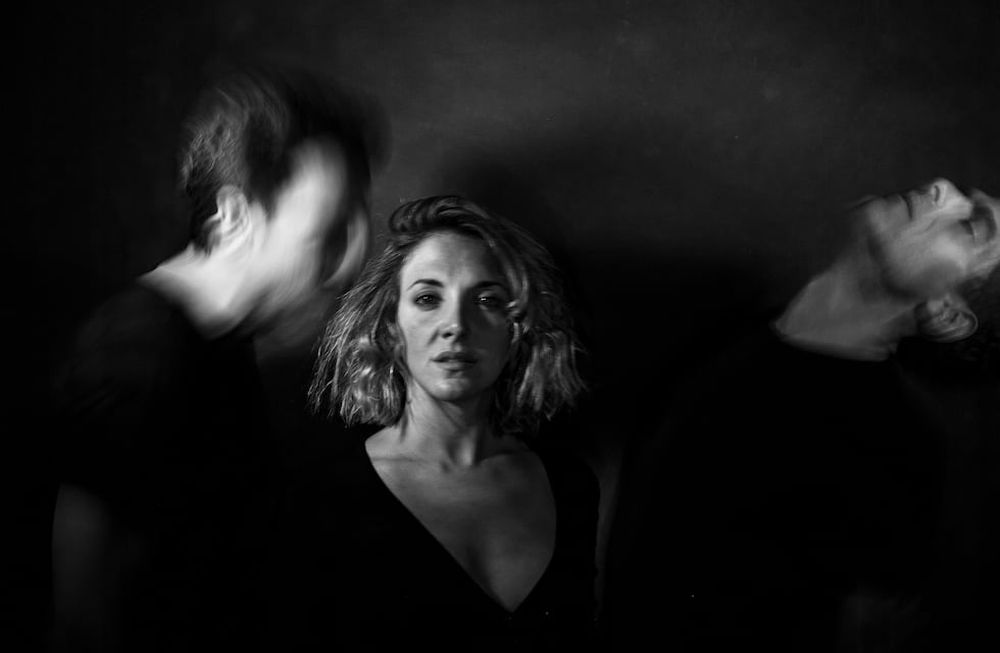 La comedia dramática traza un vínculo de descubrir del amor.