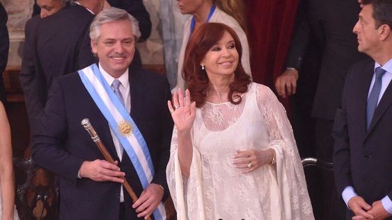 Sin revelar qué cuota de su capital político aportaría, Cristina le encargó a Alberto dos tareas onerosas: acuerdo político y ajuste fiscal.
