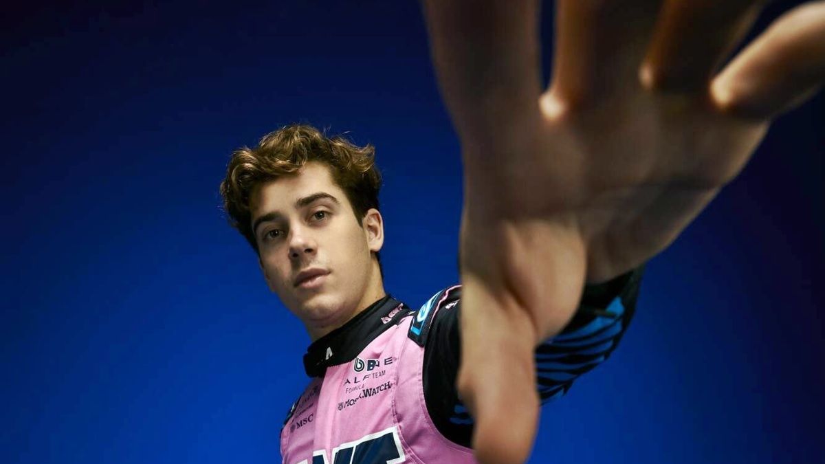 Franco Colapinto se disculpó con Carlos Sainz tras el choque