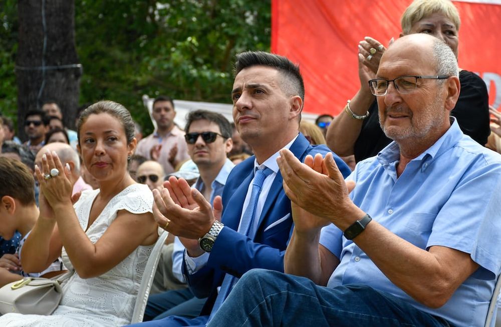 Marcelino Iglesias deja el municipio después de 8 años y Marcos Calvente asumió como intendente de Guaymallén. Foto: Municipalidad de Guaymallén.