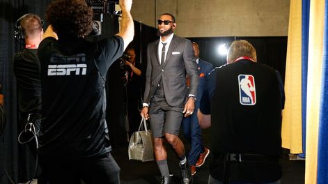 Con estilo y elegancia: así llegó LeBron James a las finales de la NBA