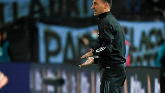 Lionel Scaloni está evaluando la posibilidad de convocar a jugadores del medio local para el próximo partido coontra Colombia. / Gentileza.
