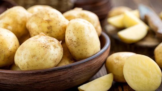 El consumo de papas a diario impacta en la energía, la saciedad, la salud intestinal y el metabolismo.